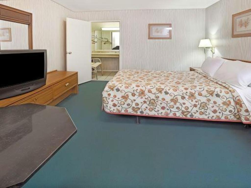 Knights Inn South Houston Tx Bagian luar foto